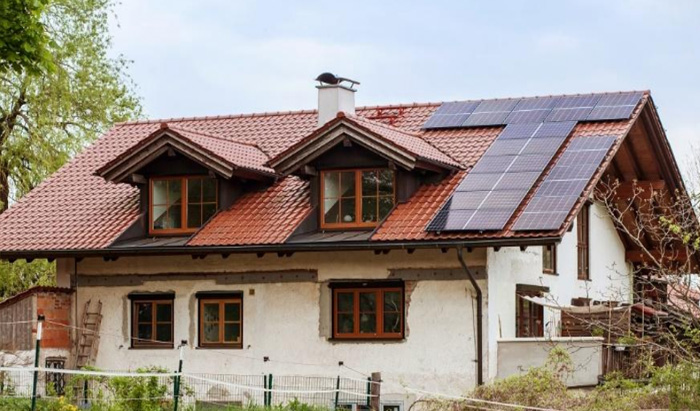 posso usar sistema de energia solar residencial