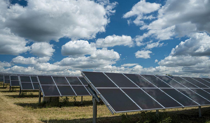 Energia Solar Empresarial Guia Implasolar